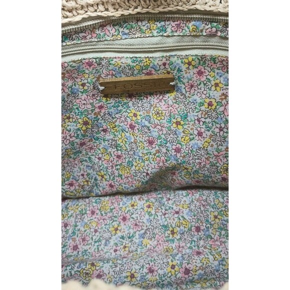 Fossil Tan Embroidered Rattan Straw Purse W/ Wooden Handles Floral Pocketbook - Picture 8 of 11